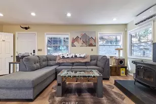582 Rose Ln, Twin Peaks, CA 92391 - Photo 6