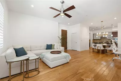 21 Gramercy #102, Irvine, CA 92612 - Photo 4