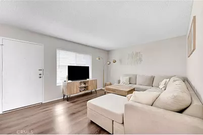 11 Rosemary, Irvine, CA 92604 - Photo 2