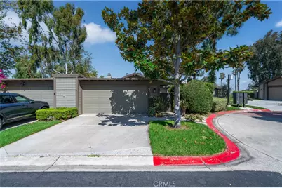 3 Lago Norte #2, Irvine, CA 92612 - Photo 2