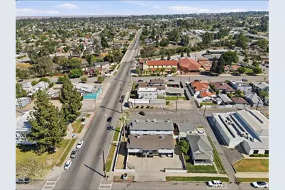 1401 Baker, Bakersfield, CA 93305 - Photo 8