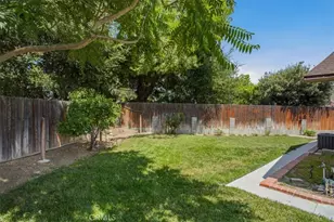 25097 Green Mill Ave, Newhall, CA 91321 - Photo 18