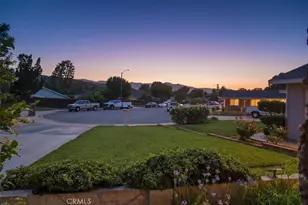 25097 Green Mill Ave, Newhall, CA 91321 - Photo 22