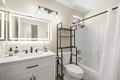 82 Montana Del Lago, Rancho Santa Margarita, CA 92688 - Photo 10