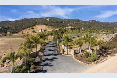 37565 Calle De Companero, Murrieta, CA 92562 - Photo 6