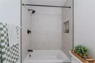 19760 Kingswood, Huntington Beach, CA 92646 - Photo 22