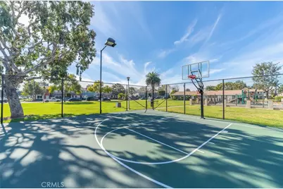 19760 Kingswood, Huntington Beach, CA 92646 - Photo 38