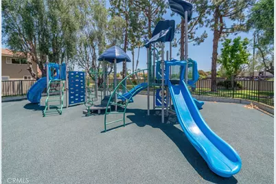 19760 Kingswood, Huntington Beach, CA 92646 - Photo 40