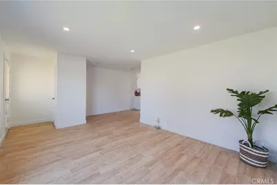 19760 Kingswood, Huntington Beach, CA 92646 - Photo 10