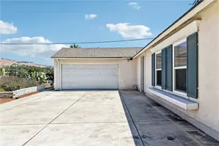 3595 Watkins Dr, Riverside, CA 92507 - Photo 4
