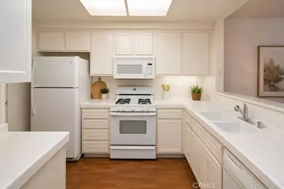 707 Solvay Aisle, Irvine, CA 92606 - Photo 4