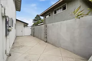 8021 Sunset Cir, Huntington Beach, CA 92646 - Photo 24
