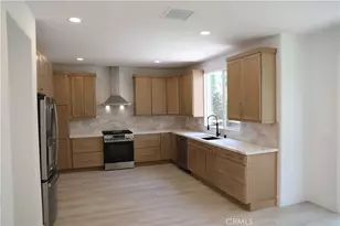 131 Brooks Ct, Simi Valley, CA 93065 - Photo 4