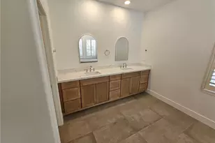 131 Brooks Ct, Simi Valley, CA 93065 - Photo 34