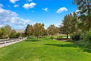 16223 Blue Haven Ct, Riverside, CA 92503 - Photo 38