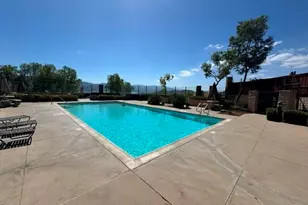 15412 Park Point Ave, Lake Elsinore, CA 92532 - Photo 10