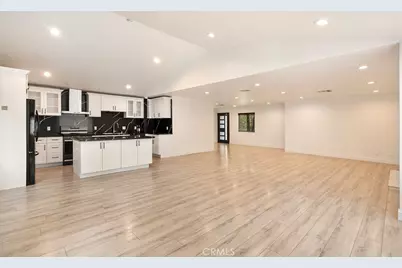 18646 Ingomar, Reseda, CA 91335 - Photo 14