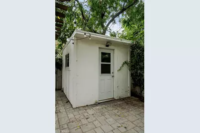 18646 Ingomar, Reseda, CA 91335 - Photo 46