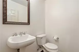 355 Flyers Ln, Tustin, CA 92782 - Photo 14
