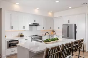 414 Main St, Huntington Beach, CA 92648 - Photo 10