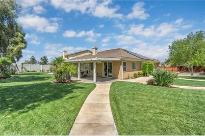 17089 Bluff Vista Court, Riverside, CA 92503 - Photo 34