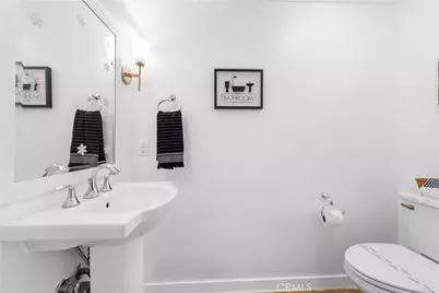 109 Tallowood, Irvine, CA 92620 - Photo 16