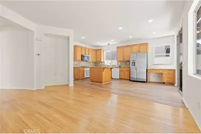 28549 Silverking Trail, Saugus, CA 91390 - Photo 10
