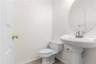 28549 Silverking Trail, Saugus, CA 91390 - Photo 8