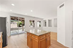 28549 Silverking Trail, Saugus, CA 91390 - Photo 14