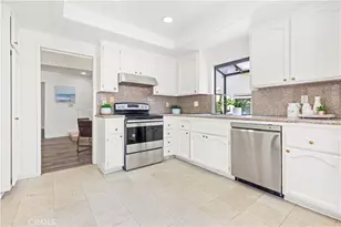 22811 Chardonnay, Diamond Bar, CA 91765 - Photo 18