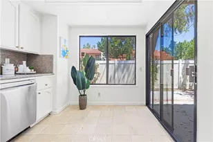 22811 Chardonnay, Diamond Bar, CA 91765 - Photo 10