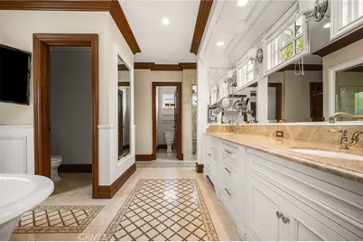 93 Giralda, Long Beach, CA 90803 - Photo 30