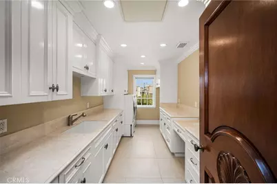 93 Giralda, Long Beach, CA 90803 - Photo 32