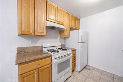 206 Portland Avenue, Huntington Beach, CA 92648 - Photo 8