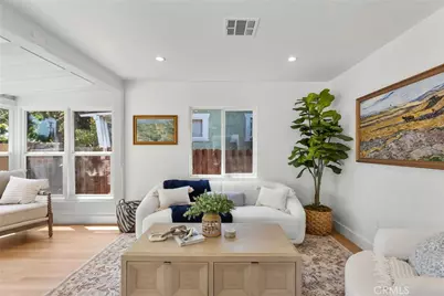 3705 S St Andrews, Los Angeles, CA 90018 - Photo 6