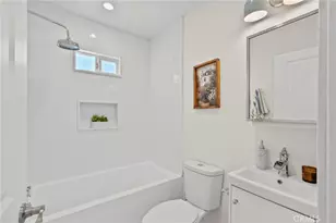 3705 S St Andrews, Los Angeles, CA 90018 - Photo 16