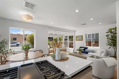 3705 S St Andrews, Los Angeles, CA 90018 - Photo 12