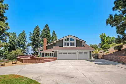 5780 E River Valley Trail, Anaheim, CA 92807 - Photo 2