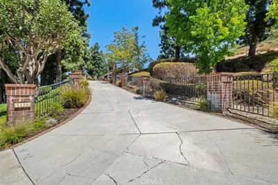 5780 E River Valley Trail, Anaheim, CA 92807 - Photo 46