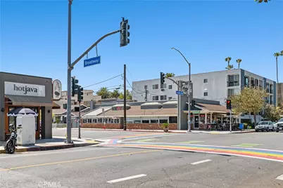 231 Junipero Avenue #12, Long Beach, CA 90803 - Photo 32