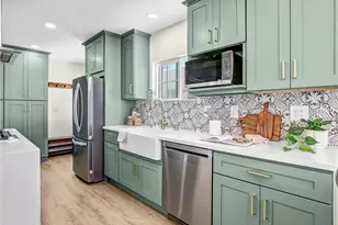 5738 S Mullen Ave, Los Angeles, CA 90043 - Photo 12