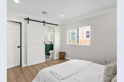 5738 S Mullen Avenue, Los Angeles, CA 90043 - Photo 16