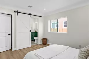 5738 S Mullen Ave, Los Angeles, CA 90043 - Photo 16