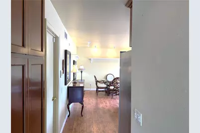 21081 White Horse Ln, Huntington Beach, CA 92646 - Photo 8