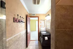 21081 White Horse Ln, Huntington Beach, CA 92646 - Photo 28