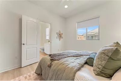 76 Canal, Irvine, CA 92620 - Photo 38