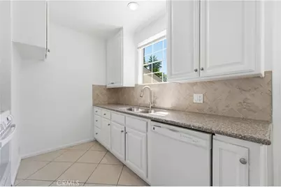 7721 Ethel Avenue, North Hollywood, CA 91605 - Photo 8