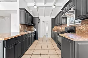 12739 Hartland St, North Hollywood, CA 91605 - Photo 2
