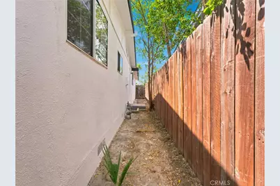 12739 Hartland Street, North Hollywood, CA 91605 - Photo 32