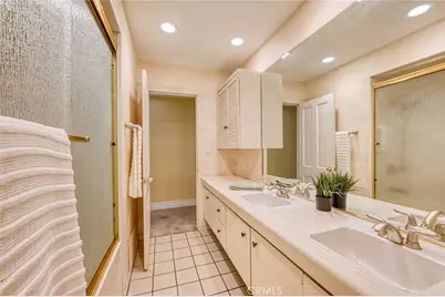 1192 Foothill Boulevard, Santa Ana, CA 92705 - Photo 18